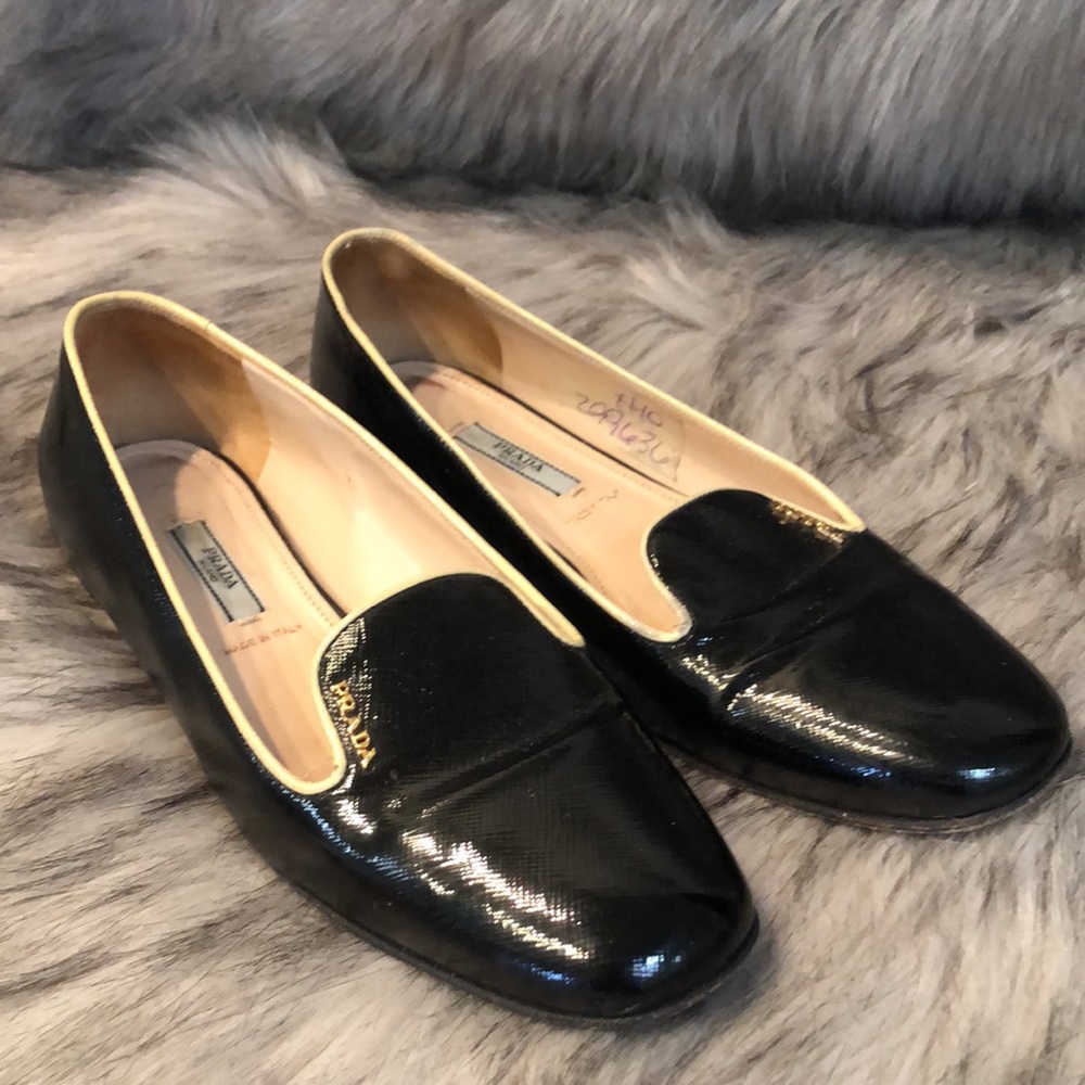 Prada shoes 🌹🌹🌹
